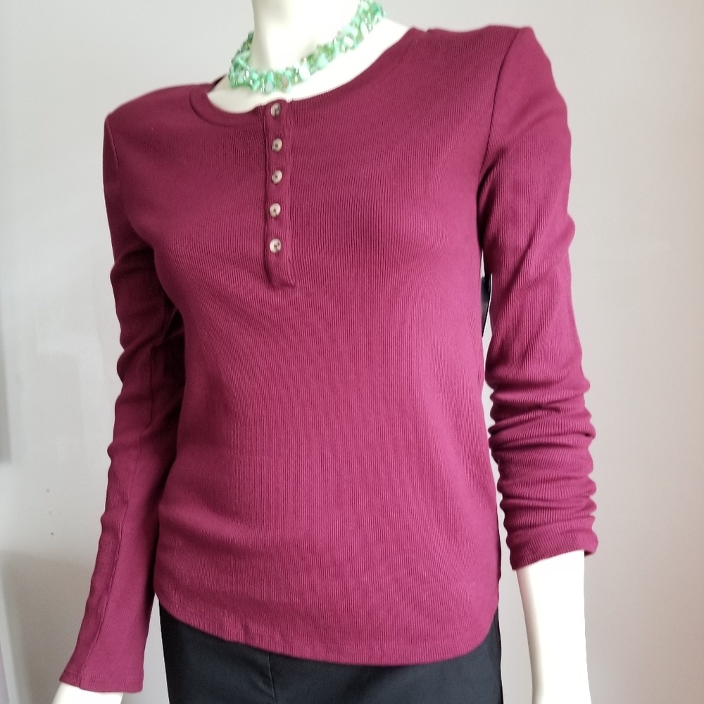 Lons sleeve sweater